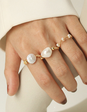 Trio Freshwater Pearl Ring