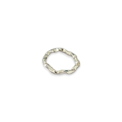 Hammered ring
